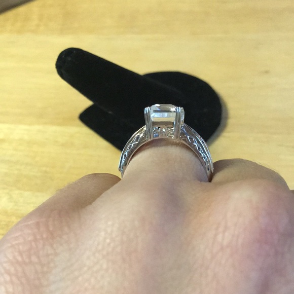 Ladies ring - Picture 6 of 8